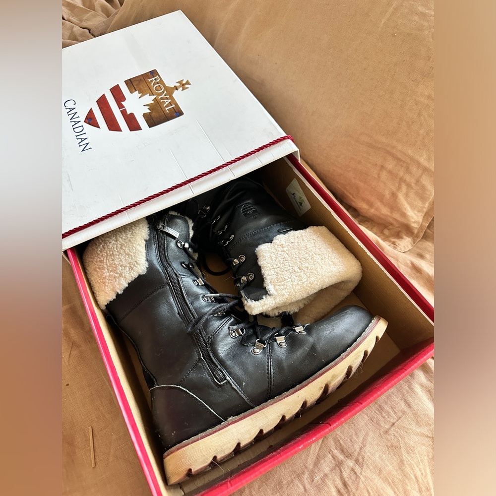 Royal Canadian Premium Waterproof Leather Shearling Winter Boots - Picture 9 of 10